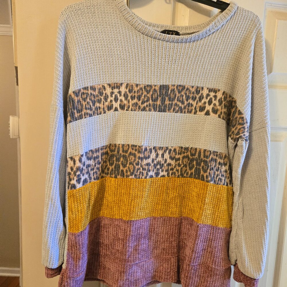 Waffle knit M sweater in hues of gold, pink, leopard, & beige